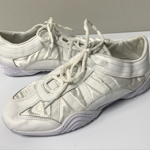 NFINITY Evolution Sneakers White With Carrying Case Size 5.5 - Picture 4 of 11